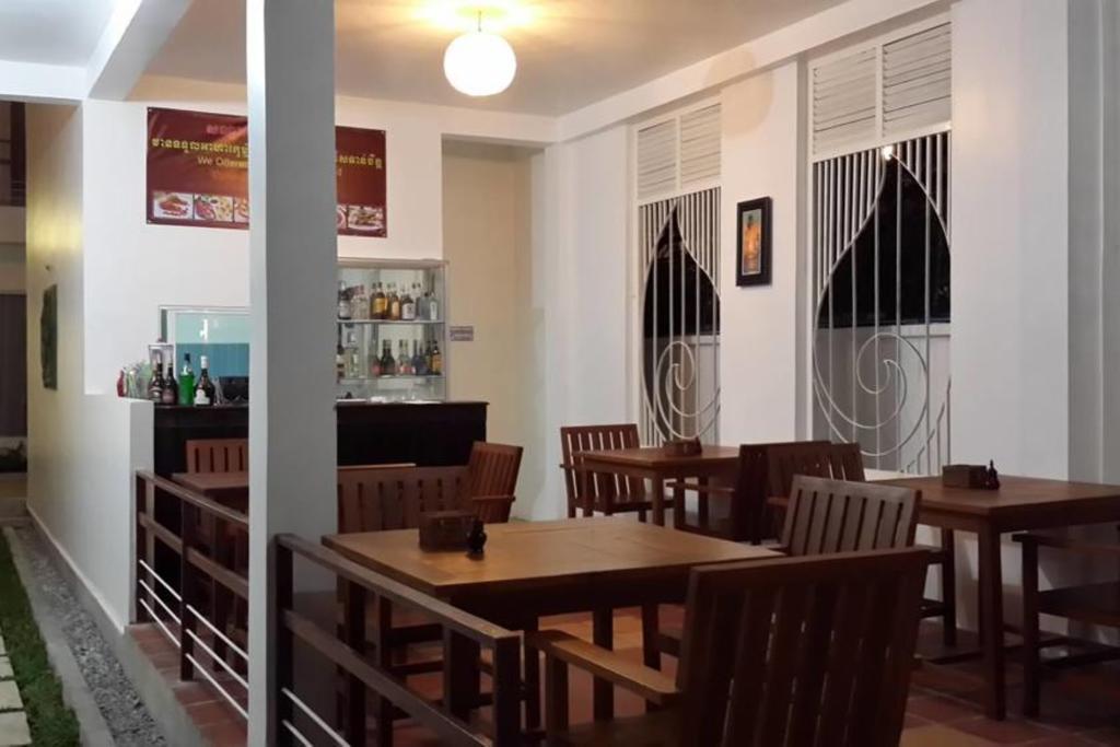 Ropanha Boutique Hotel Sihanoukville Exterior foto