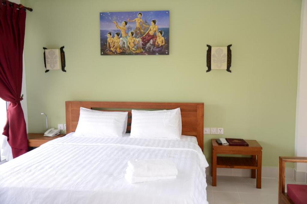 Ropanha Boutique Hotel Sihanoukville Exterior foto