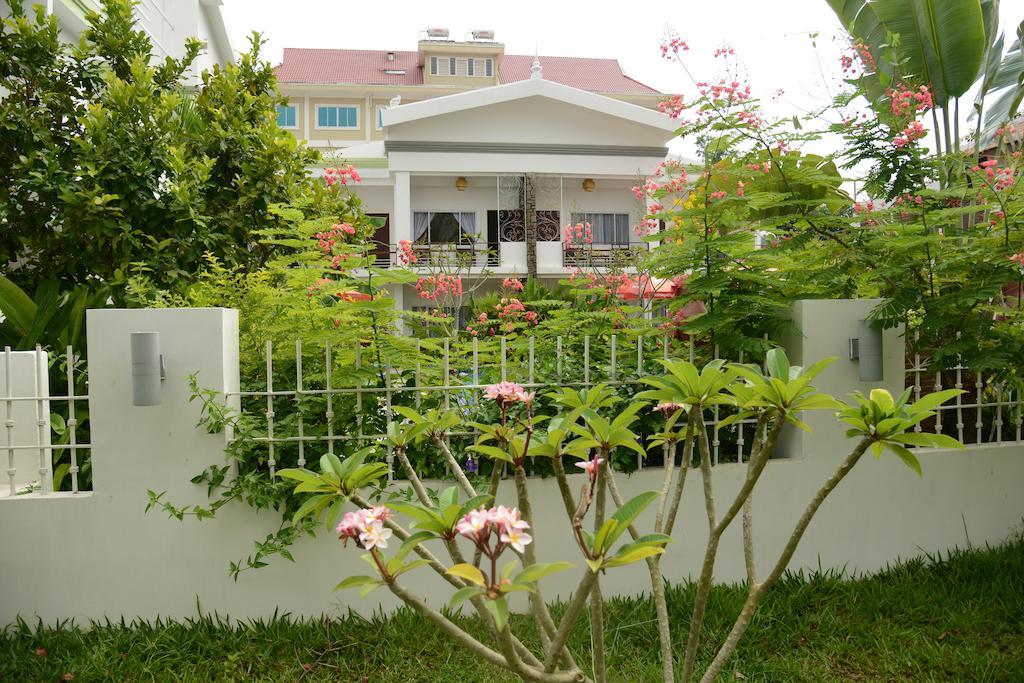 Ropanha Boutique Hotel Sihanoukville Exterior foto